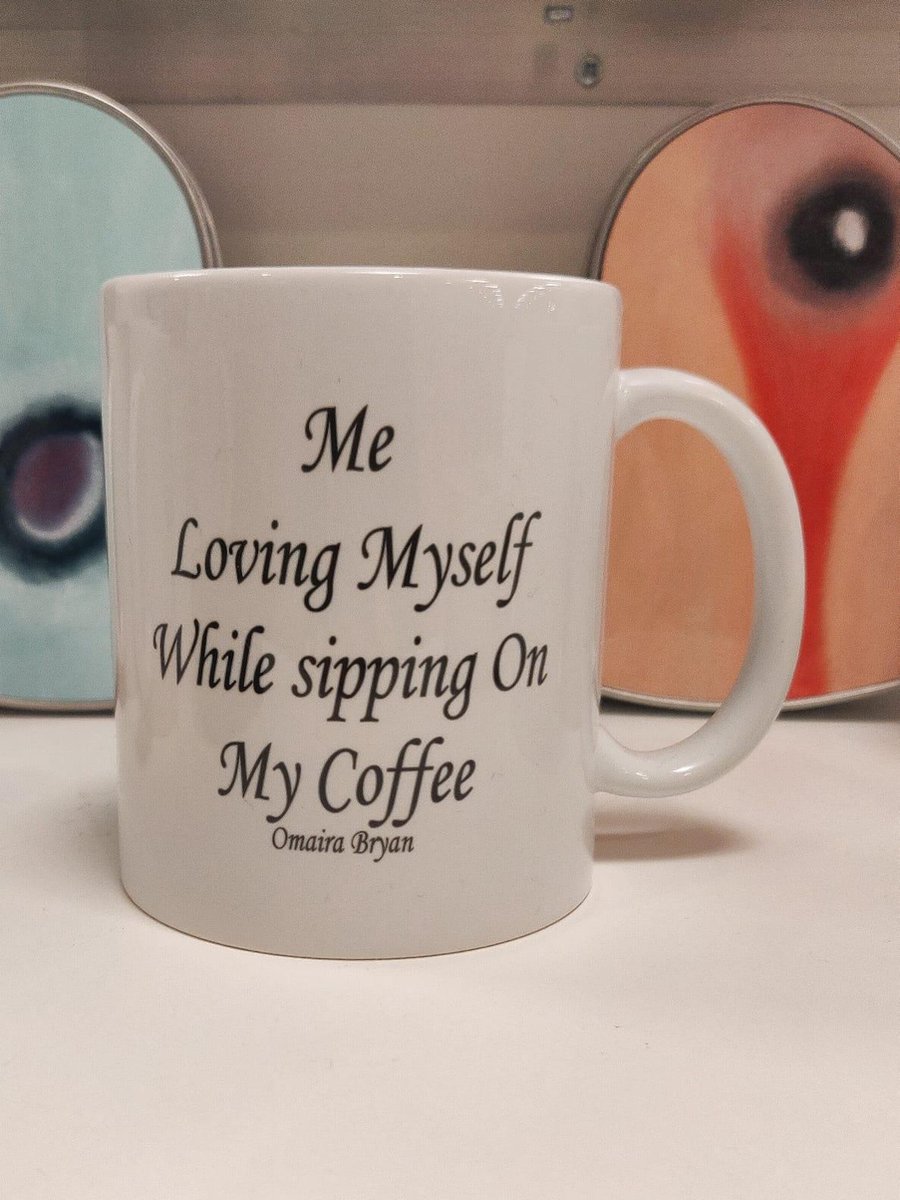 Omaira Bryan - Keramiek - Mok - Me Loving Myself While Sipping On My Coffe - Koffiemok - Love - Valentijn - Liefde - Coffee Lover - Koffie Tijd - Verjaardag - Koffie moment - 325ml