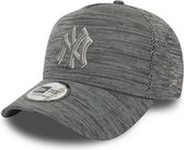 New Era Engineered Fit Trucker Cap New York Yankees Blk