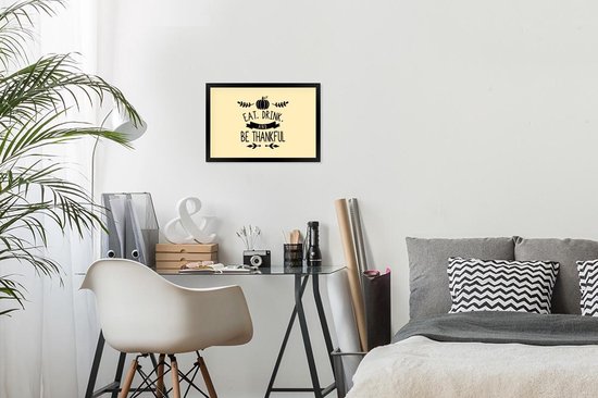 Fotolijst incl. Poster - Quote "Eat, Drink and be Thankful" wanddecoratie kerst pastel geel - 30x20 cm - Posterlijst - Kerstmis Decoratie - Kerstversiering - Kerstdecoratie Woonkamer - Kerstversiering - Kerstdecoratie voor binnen - Kerstmis
