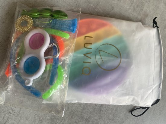 LUVIQ Fidget Toys Pakket - Fidget Toys Set - POP IT - Simple Dimple - Pea Popper - Mesh and Marble - Monkey Noodles - en Meer - 8 DELIG - Random Kleuren - LUVIQ