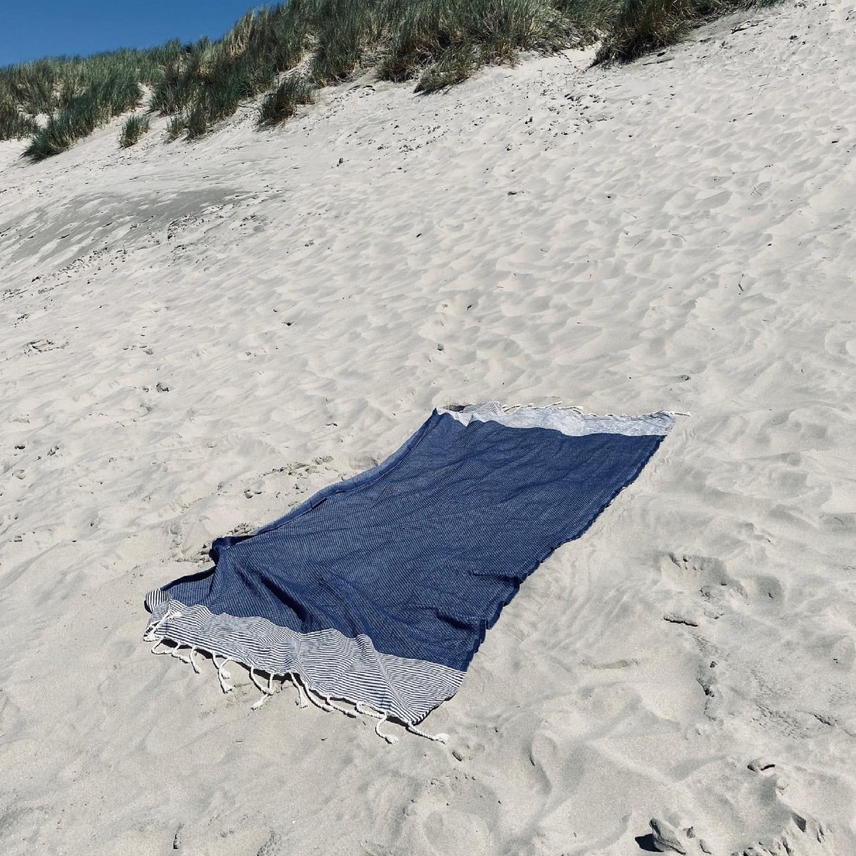 Lantara Hamamdoek Wafel Donkerblauw met ecru streepjes - 100x200cm