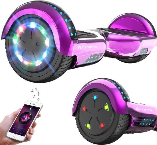 Roze hoverboard met kleurrijke LED-verlichting op de wielen. Een hand houdt een smartphone vast met muziekspeler.