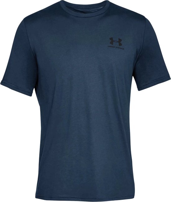 Donkerblauw sportshirt van Under Armour met zwart logo op de linkerborst.