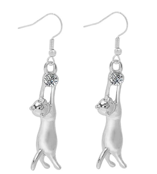 Plux Fashion Diamanten Kat Oorbellen - Zilver - 5.5cm - Metaal - Heren - Dames - Sieraden - Zilveren Oorbellen - Oorhangers - Diamond Cat Earrings - Sieraden Cadeau - Luxe Style - Duurzame Kwaliteit - Halloween - Oktoberfeest - Kerst