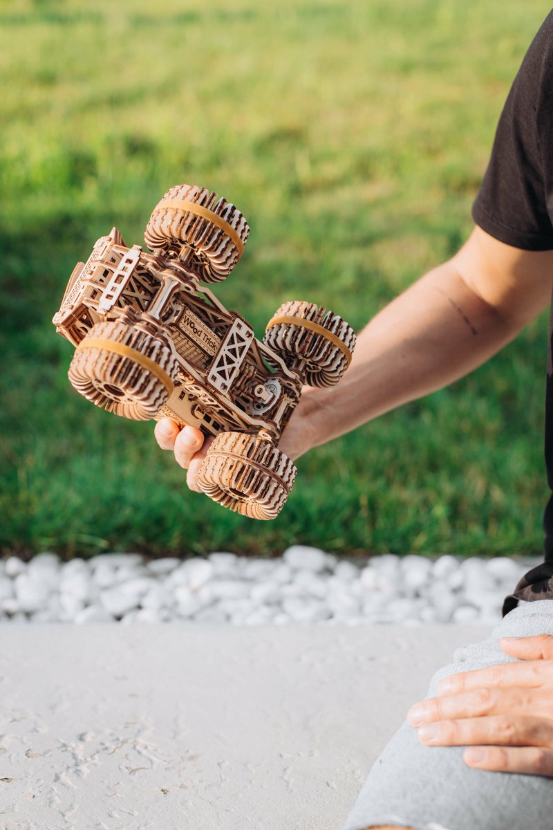 Wood Trick – Modelbouw 3D houten puzzel – Monster truck (WDTK015) – 556 stuks - Geen lijm noch verf nodig! — afbeelding 15