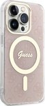 Coque Guess rose à motif logo, contour caméra doré et anneau MagSafe.