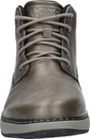 Grijze Skechers veterboot van voren gezien, met veters en 'WATERPROOF' opdruk.