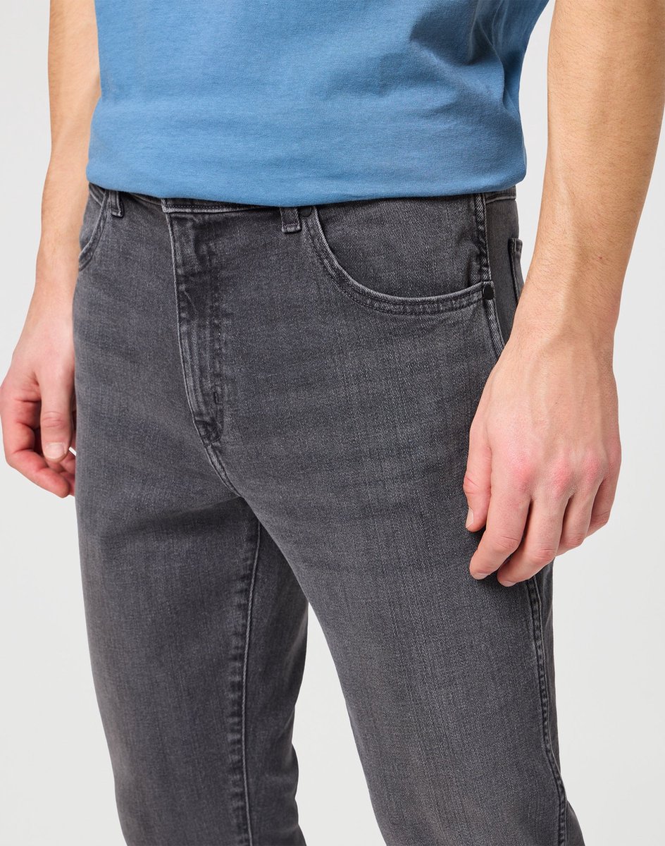 Wrangler Larston Heren Slim-fit Jeans Blackout Grijs