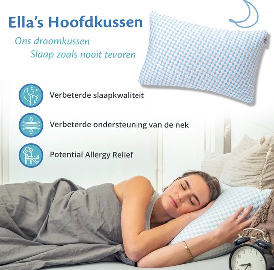 Vrouw slaapt op Ella hoofdkussen, blauw en wit geblokt. Beter voor nek en slaapkwaliteit.