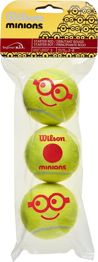 Drie gele tennisballen in verpakking. Twee ballen met Minions-gezicht, één met Wilson x Minions logo.