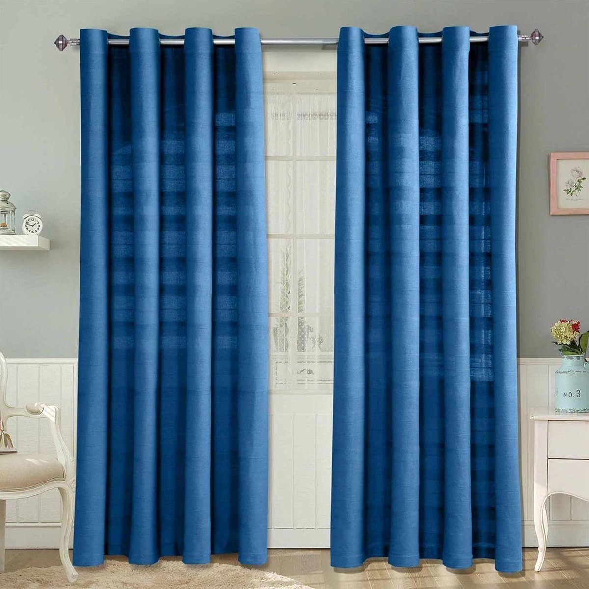 Homescapes gordijnen met oogjes Rajput blauw in een set van 2, 137 x 137 cm