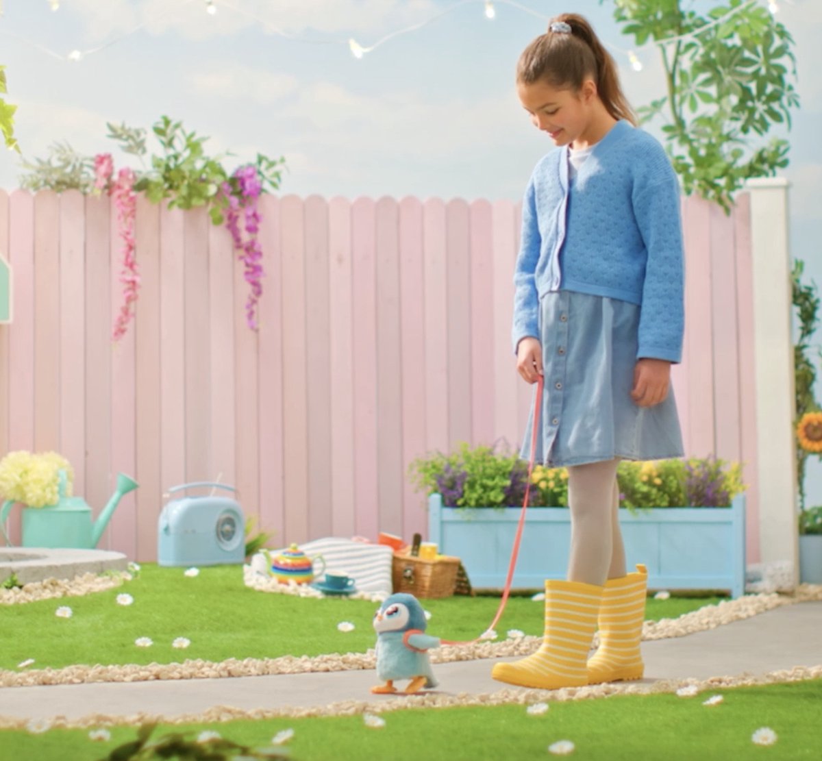 Little Live Pets My Walking Penguin - Pingüino De Juguete Interactivo Suave Y Tierno Que Camina Baila Y Aleta Sus Alas Mas De 25 Sonidos Y Reacciones Baterias Incluidas