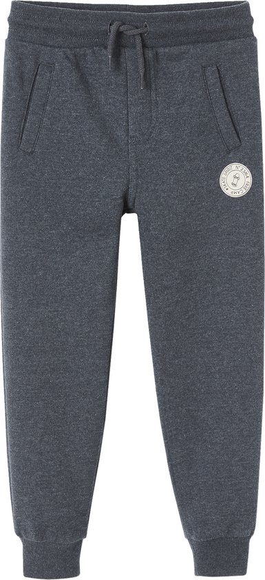 Donkergrijze joggingbroek van molton voor jongens, met trekkoord en rond logo op de linkerheup.