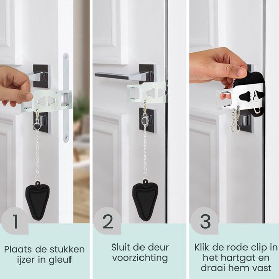 Stapsgewijze installatie van een draagbaar deurslot: ijzeren stukken in sleuf plaatsen, deur voorzichtig sluiten, rode clip in hartgat klikken.