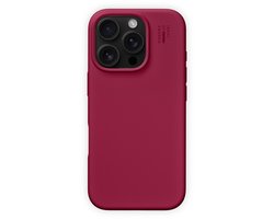 iDeal Of Sweden Silicone Case met magnetische ring geschikt voor de iPhone 16 Pro Cranberry