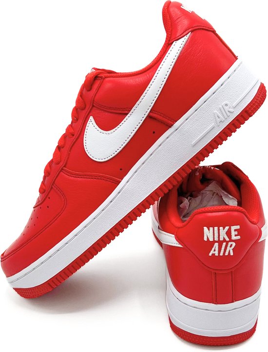 nike red color