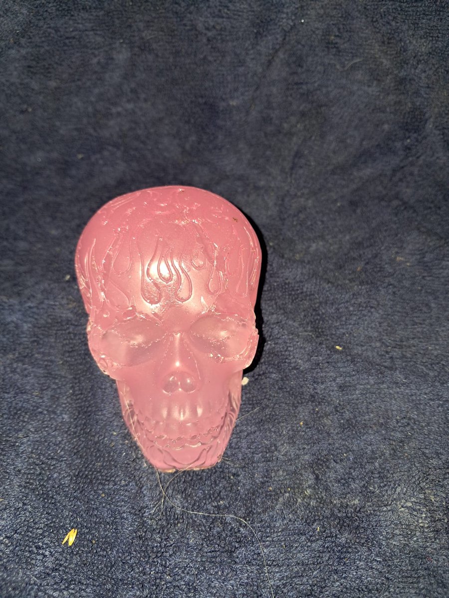 starwolf, skull met vlammen, glow in the dark roze, halloween, decoratie, geschenk