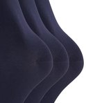 Drie marineblauwe, effen sokken van katoen, dichtbij gefotografeerd.