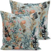Bedrukt Kussenhoes Bloemen op Lichtblauw - Kussensloop - Sierkussenhoes - Velvet hoes voor sierkussens set van 2 - 45x45 cm - Aan beide zijden bedrukt