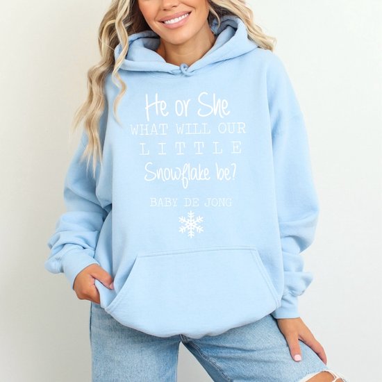 Foto: Gender reveal hoodie voor heren of dames he or she what will our little snowflake be lichtblauw maat s