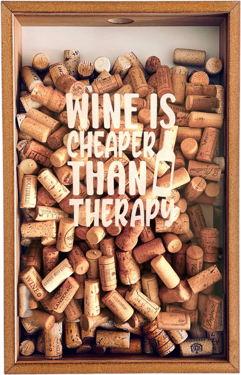 Proostbox Eiken - Wine Is Cheaper Than Therapy - 50x32cm - Handgemaakte Kurkbox | Wijn cadeau | Wijn Kurkhouder | Wijnkurk bewaardoos
