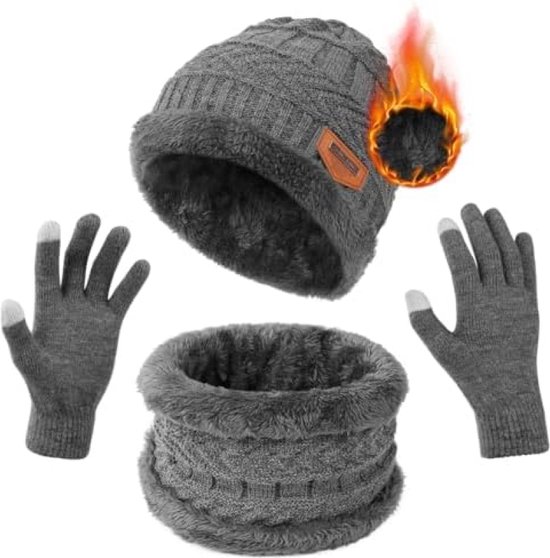 Winterset bestaande uit drie items: muts, sjaal, handschoenen en een Winterset bestaande uit drie items: muts, sjaal, handschoenen en een