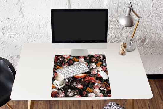 Muismat XXL 60x60 cm - Bureau onderlegger - Bureau mat Lippen - Bloemen - Verf - Oranje - Kunst - Abstract - Oude meesters - Bureaumat - Gaming mousepad xl - Bureaulegger groot - Computer deskmat
