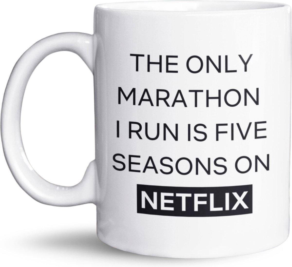 NietMokken.nl - Grappige mok met tekst - "The only marathon I run is five seasons on Netflix" - 325 ml - Keramische mok - Leuk als cadeau voor binge-watchers - Vaatwasser- en magnetronbestendig