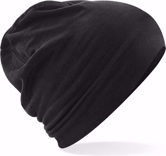 Zwarte katoenen slouch beanie met omgeslagen rand.