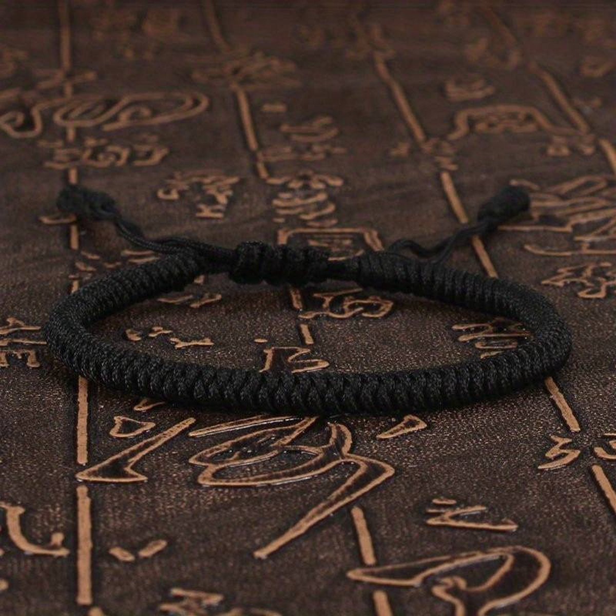 Touw Armband - Zwart - Geluksknooparmband - Handgemaakt - Gevlochten - Boeddhistische Knoop - Unisex