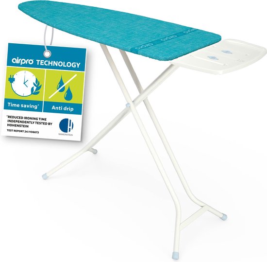 Airpro strijkplank met turquoise strijkhoes. Tag met "Airpro Technology", "Time saving" en "Anti drip".