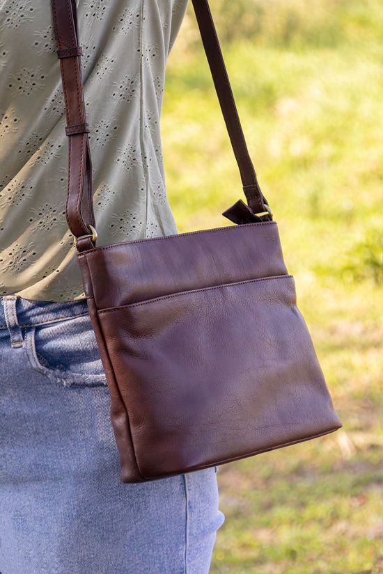 Sac à bandoulière en cuir marron foncé Ella