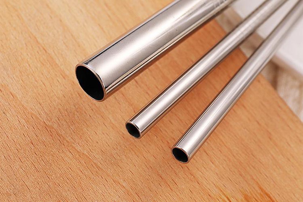 Duurzame RVS Rietjes - Herbruikbare RVS rietjes - Set van 4 (3 rietjes + 1 borsteltje + linnen bewaarzakje) - Smoothie rietje recht - gebogen rietje - recht rietje - Roestvrijstalen / metalen rietjes — cadeau in Kookcadeaus - foto 2