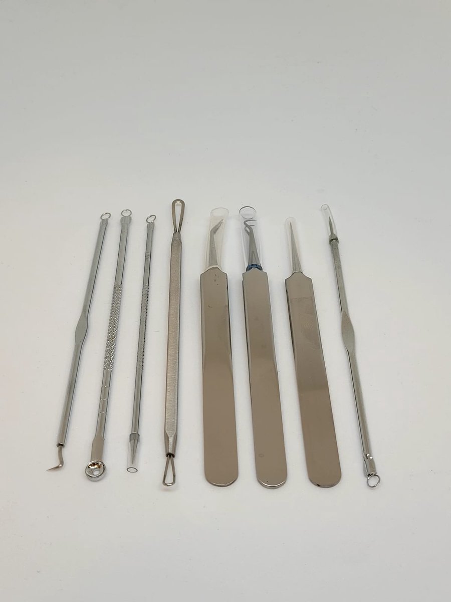 Goedkoopste Jumada's - Verwijder Mee-eters met deze 8-delige Set - Comedonendrukker en -lepel - Inclusief RVS Opbergbox - Zilver