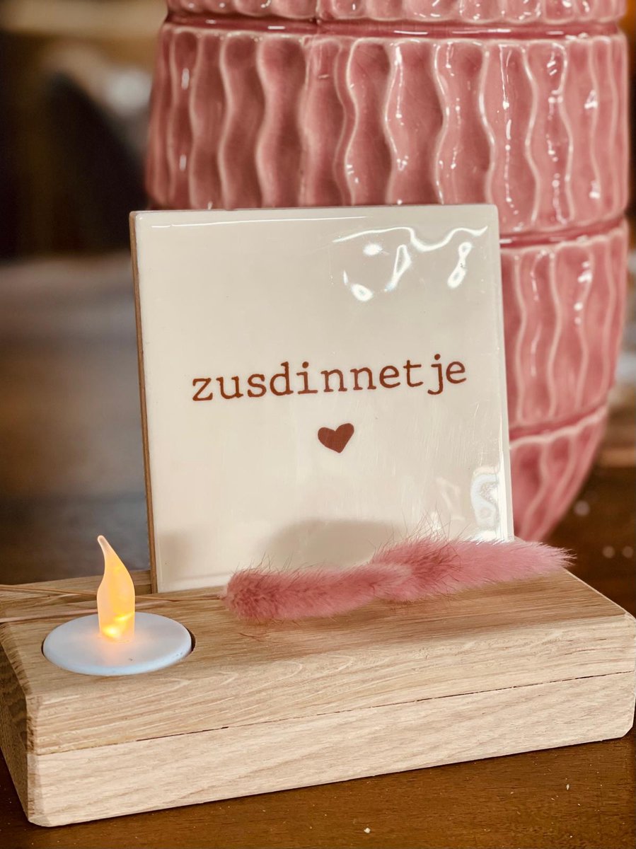 Tegelhouder met kaarsenhouder eiken|16cm | Luxe Tegelhouder | Handgemaakt | Spreuktegel | Tegeltjes met Spreuken | Tegeltjeswijsheid | Tegeltje tekst | Tegeltjes standaard |Tegelstandaard | Houdertje | Tegelhoudertje