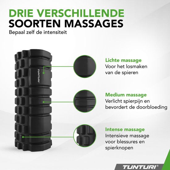 Zwarte Tunturi foamroller met markeringen die lichte, medium en intense massages aangeven.
