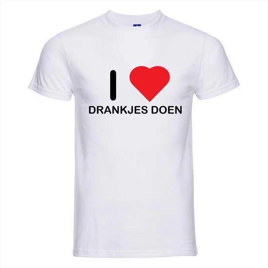 Wit T-shirt met zwarte tekst 'I DRANKJES DOEN' en een rood hart.