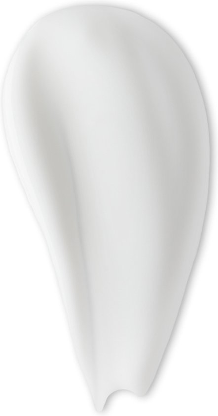 Een veeg witte bodylotion op een witte achtergrond.
