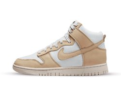 Nike Dunk High 'Certified Fresh Team Gold' (W) - maat EU38.5 - DX3452-700 - wit - goud - beige - sneakers hoog