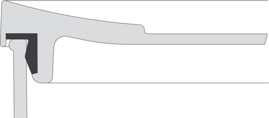 Gros plan du joint d'une boîte de conservation transparente avec couvercle blanc.