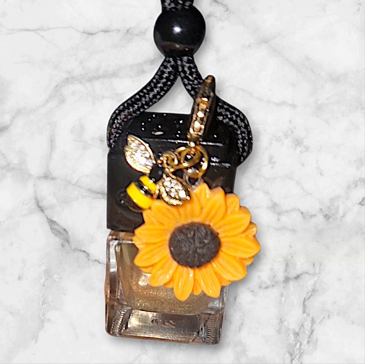 Goedkoopste Autoparfum | Just BEE Yourself | 8ml | met pocket hug | Nights Scent | Geïnspireerd door Traditional Hammam Ritual Overseas | Dupe | Geurhanger | Luchtverfrisser | Auto geurtje | Auto parfum | Car scent | Auto Luchtverfrisser | Verjaardagscadeau
