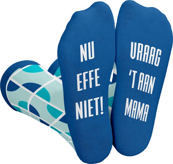 Silly Soles - Grappige Sokken - VRAAG 'T AAN MAMA - Leuke OneSize Huissokken Tekst - Grappige Cadeaus Mannen Vrouwen - Happy Originele Gekke Funny Socks - Verjaardag Cadeau Man, Papa, Vader, Opa, Kraamcadeau Jongen Meisje Cadeautjes