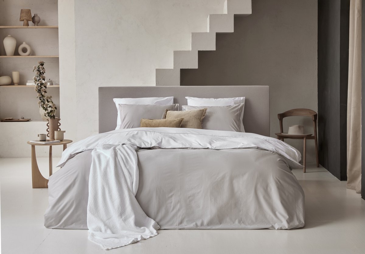 Dekbedovertrek Egyptisch Katoen - Dreamers Den - Dubbelzijdig - 200x200/220cm - Warm Grijs/Wit