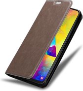 Cadorabo Hoesje voor Samsung Galaxy M20 in KOFFIE BRUIN - Beschermhoes met magnetische sluiting, standfunctie en kaartvakje Book Case Cover Etui