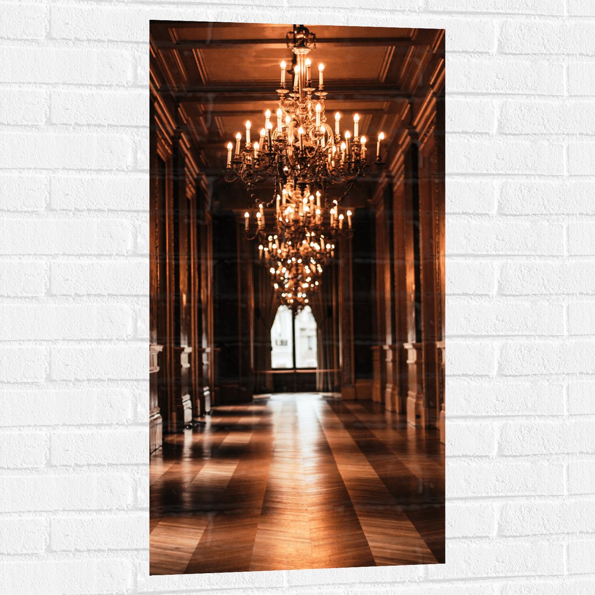 Muursticker - Kroonluchter in de Hal - 50x100 cm Foto op Muursticker