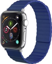 Strap-it Magnetisch sportbandje - Geschikt voor Apple Watch bandje - Series 1/2/3/4/5/6/7/8/9/SE/Ultra (2) - Blauw - Siliconen bandje sport met magneet - iWatch bandje maat: 42 mm 44 mm 45 mm 49 mm