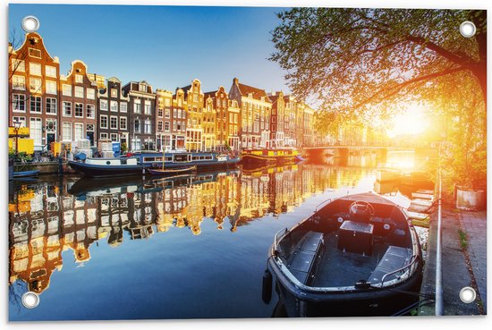 Tuinposter – Zonnestralen over de Grachten van Amsterdam Vol met Boten - 60x40 cm Foto op Tuinposter (wanddecoratie voor buiten en binnen)