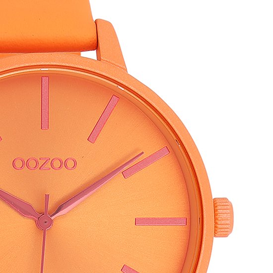 OOZOO Timepieces - Montre OOZOO orange fluo avec bracelet en cuir orange  fluo - C11187 | bol