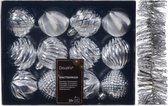 Decoris - 12x st - gedecoreerde kerstballen 6 cm incl. folieslinger - zilver - kunststof