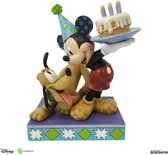 Disney Traditions Beeldje Happy Birthday, Pal Mickey Mouse & Pluto 16cm